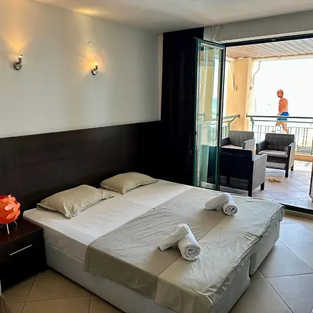 Sweet Black Sea View 2*